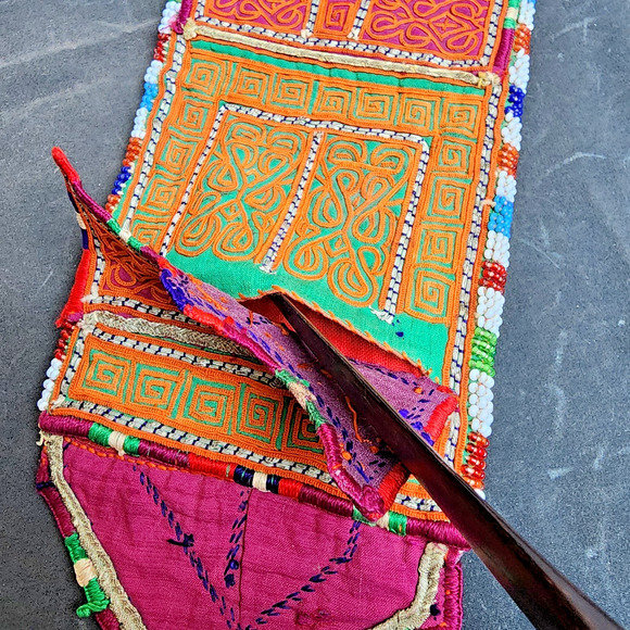 Kuchi Embroidered Pouch Wallet Central Asian Handmade Beaded Semi-Circle Motif - Picture 6 of 9